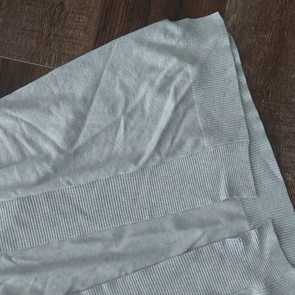 Cardigan‎ - Picture 4 of 8